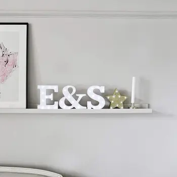Dekoratyvinis baltas medinės raidės su balta LED šviesa, Namų puošybai, 16 cm aukšto, Šviesa šviečiančios raidės, Papuošti sienos