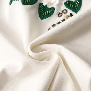 Europa, Mados Vasaros 2021 Gėlių China Siuvinėjimo Megzti Marškinėliai Moterims Trumpomis Rankovėmis Viršūnes Briaunoti Tee Dryžuotas Puloveriai B-017